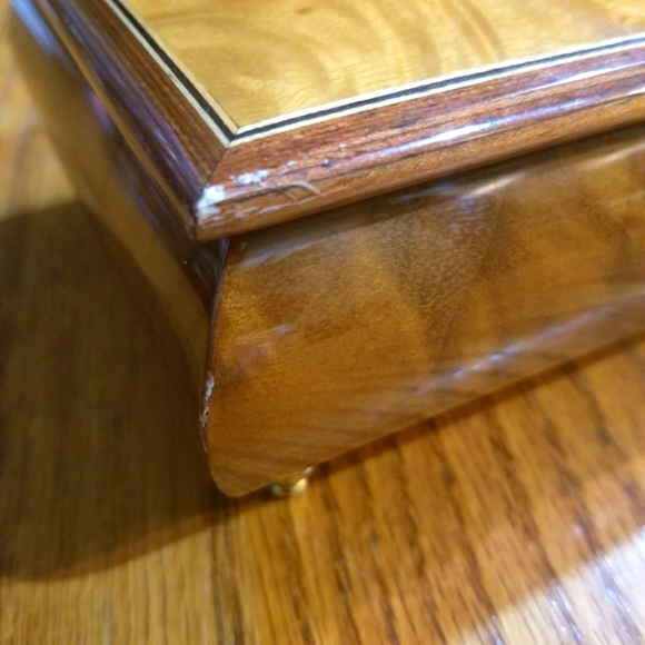 Vintage Italian Music Box - Picture 7 of 12